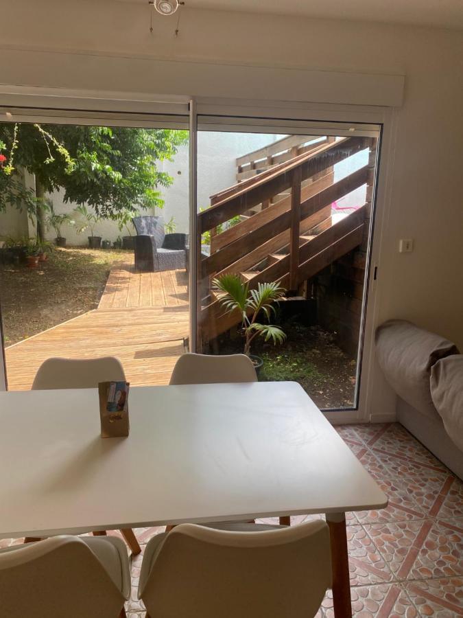 Appartement La caze des bibou à Sainte-Anne  Extérieur photo